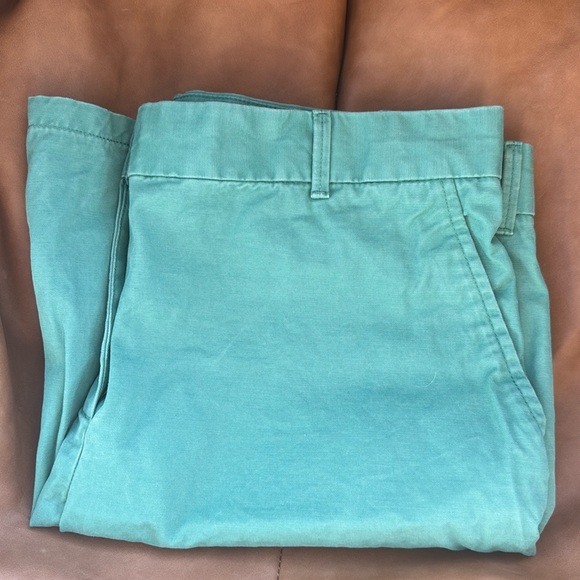Gap Women Sz 8 Green khakis. - Picture 1 of 5